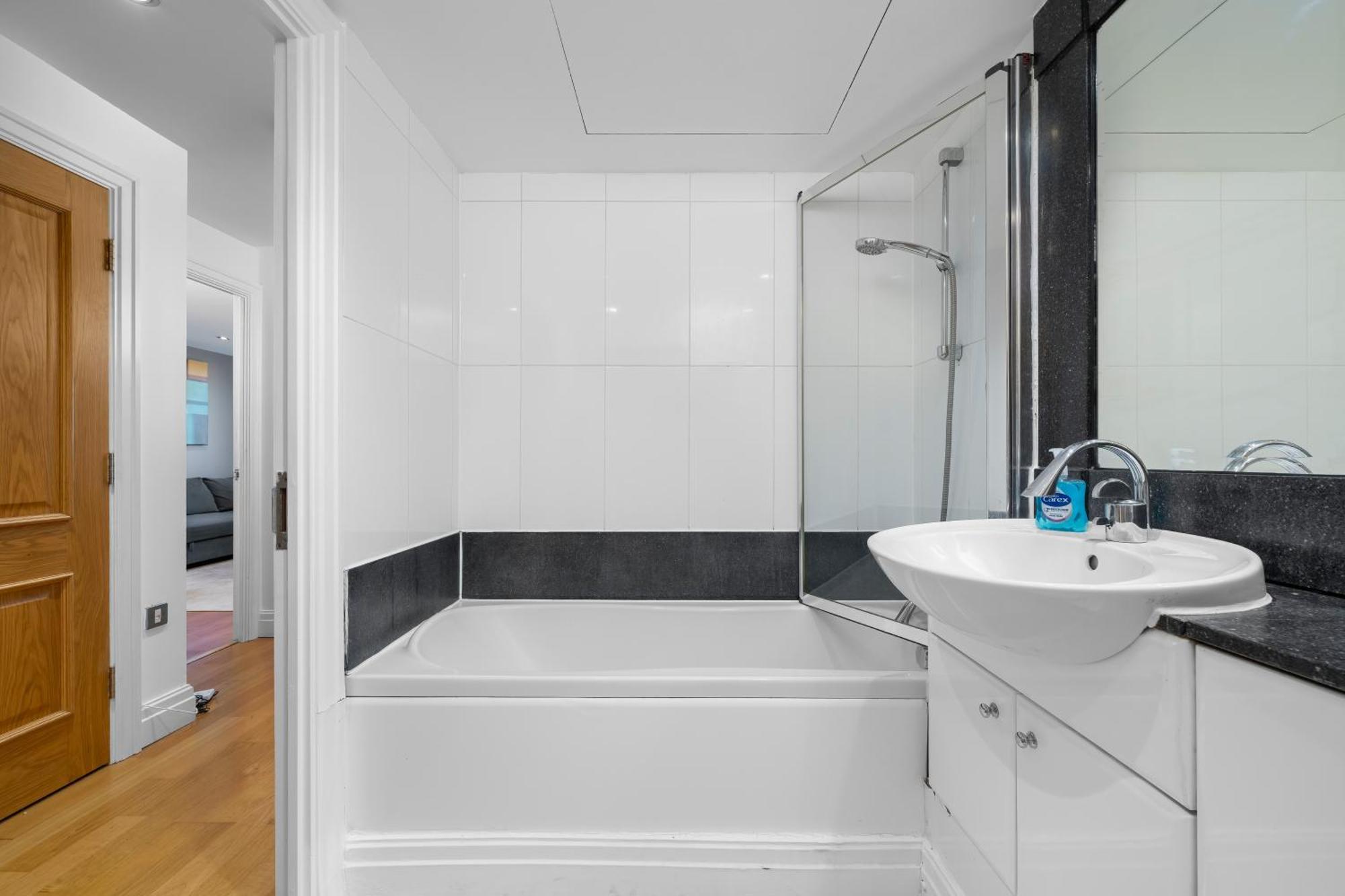 Modern Paddington Station 2 Bedroom Apartment London Luaran gambar